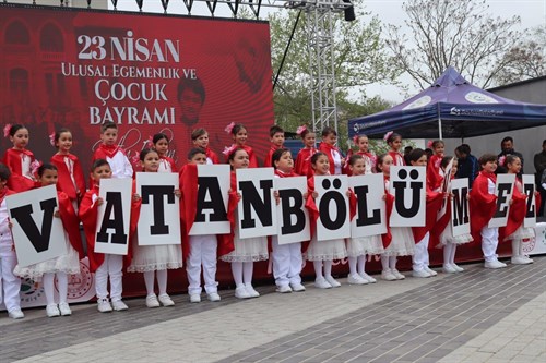 23 Nisan Ulusal Egemenlik ve Çocuk Bayramı Coşkuyla Kutlandı